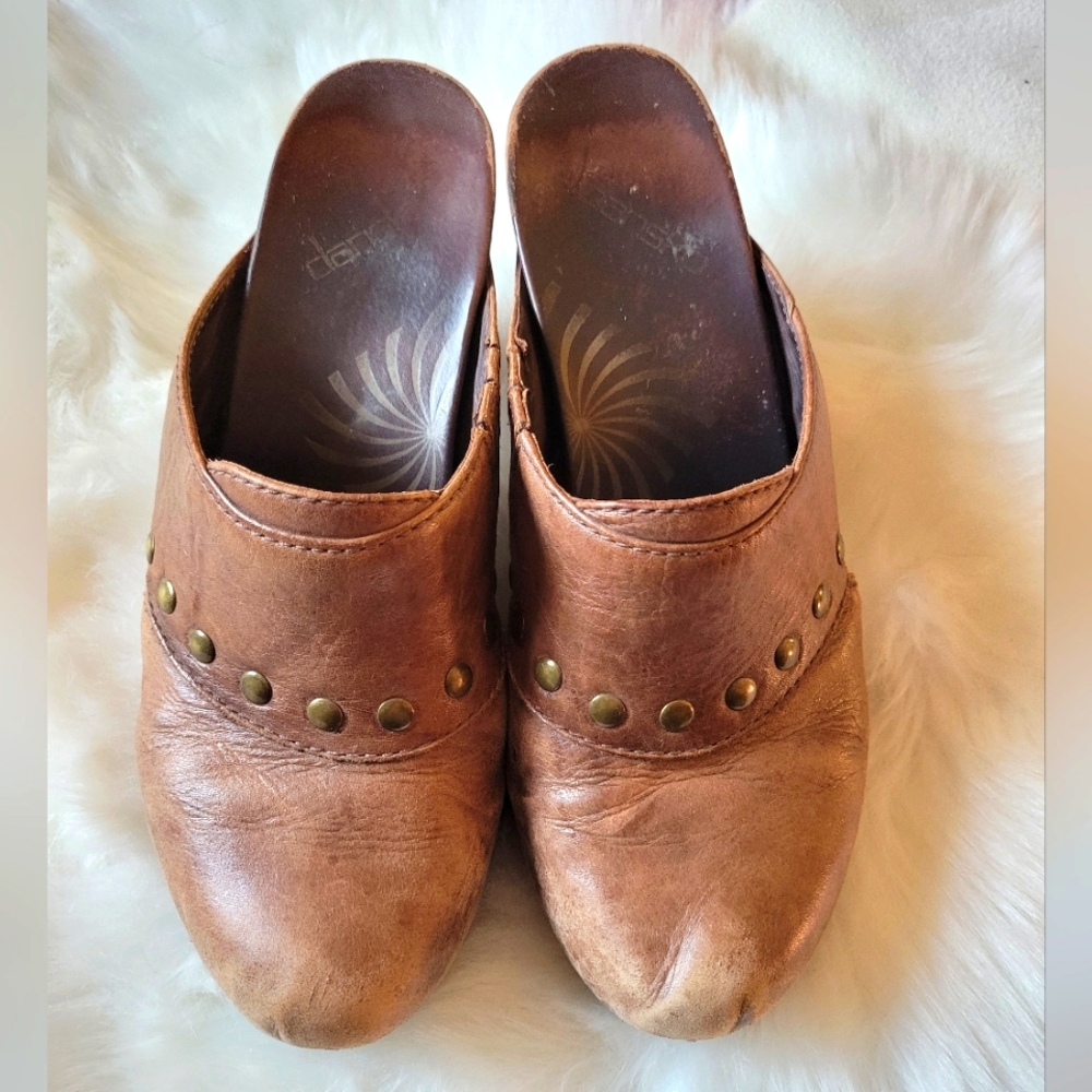 Vintage 70s Dansko Studded Heeled Clogs size 8